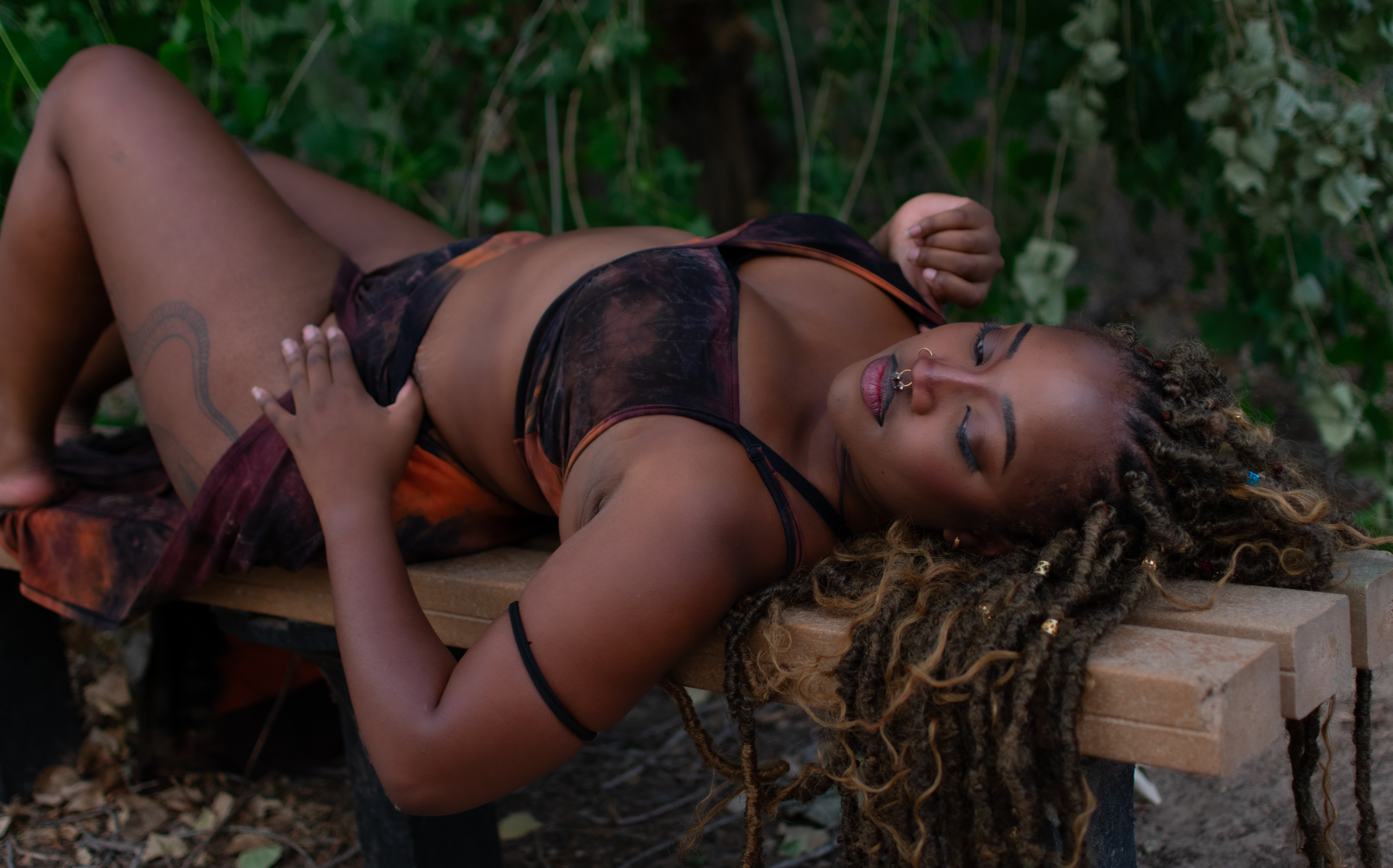 Outdoor boudoir with Daizy in El Paso, TX.